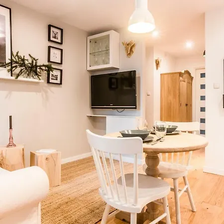 アパート Giewont ザコパネ